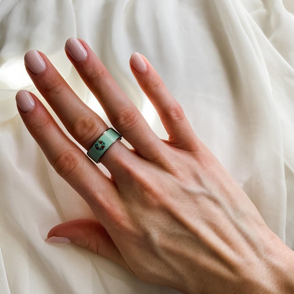 VTG Robin Egg Blue Flower Wreath Band Ring - Picture 2 of 9